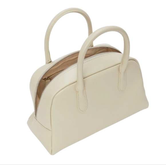 Nothing Written Handbags - NOTHING WRITTEN - Classic Leather Golf Bag In "Off White"